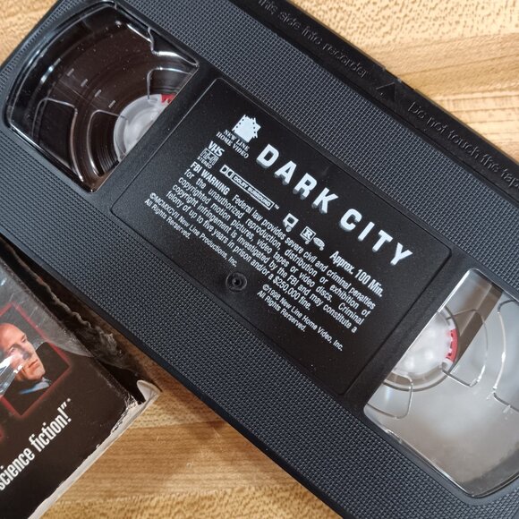 Dark City 1998 VHS Alex Proyas SCIFI Horror Connelly Sutherland Cult Classic VTG - Picture 7 of 8